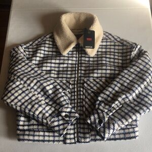 Levi's shrunken trucker jacket size M Cream & Navy Plaid Sherpa Jacket